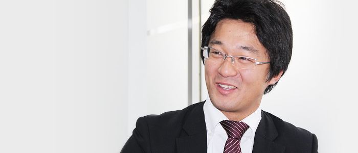 先輩社員インタビュー